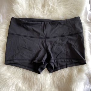 Black Lululemon Spandex size 6